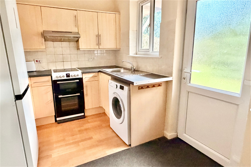 Property photo 3 of 24 Kitchen/Diner