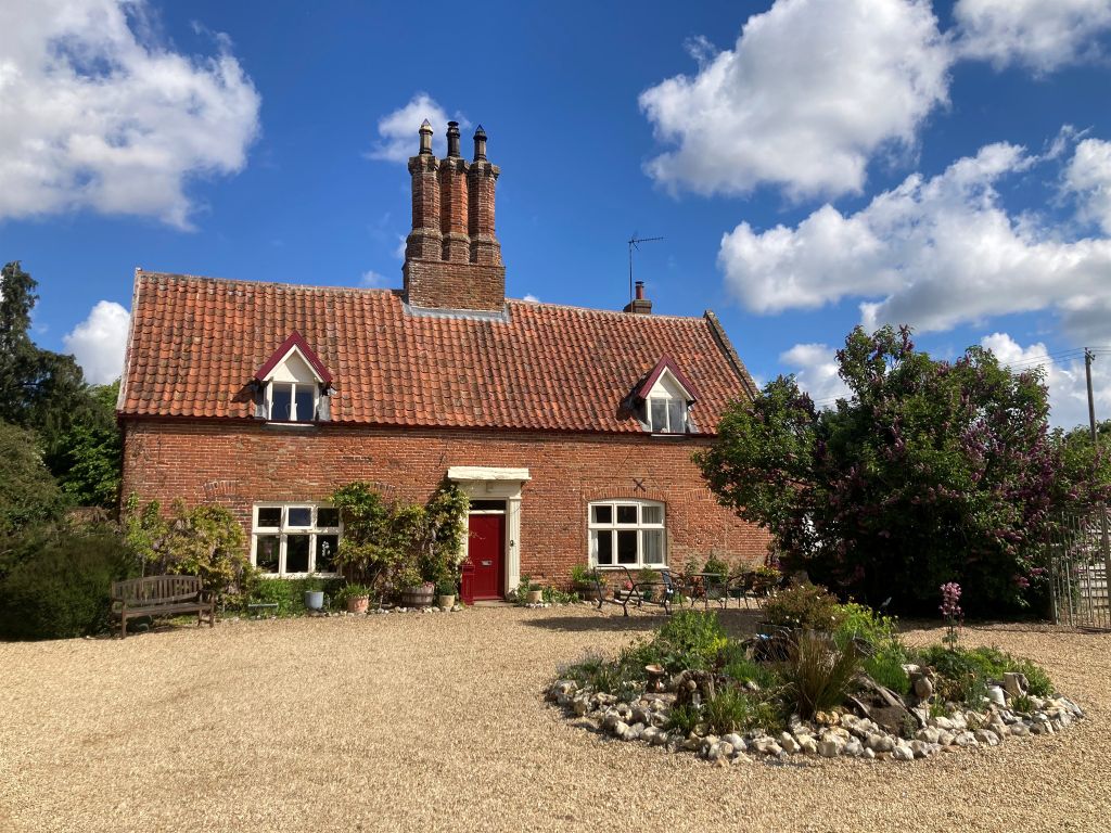 Property photo 1 of 19