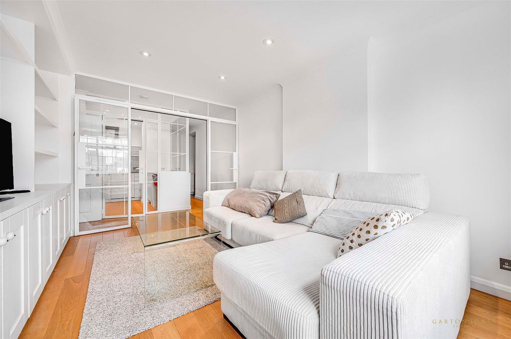 Property photo 1 of 10 Reception.Jpg