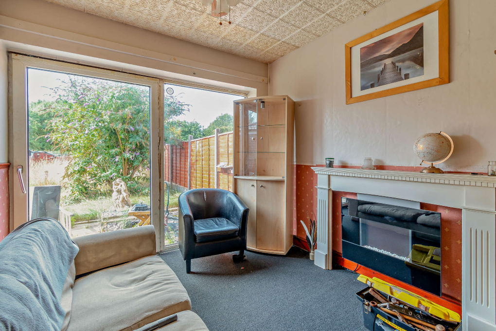 Property photo 2 of 8