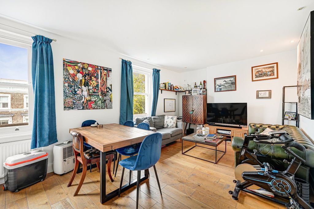 Property photo 2 of 7