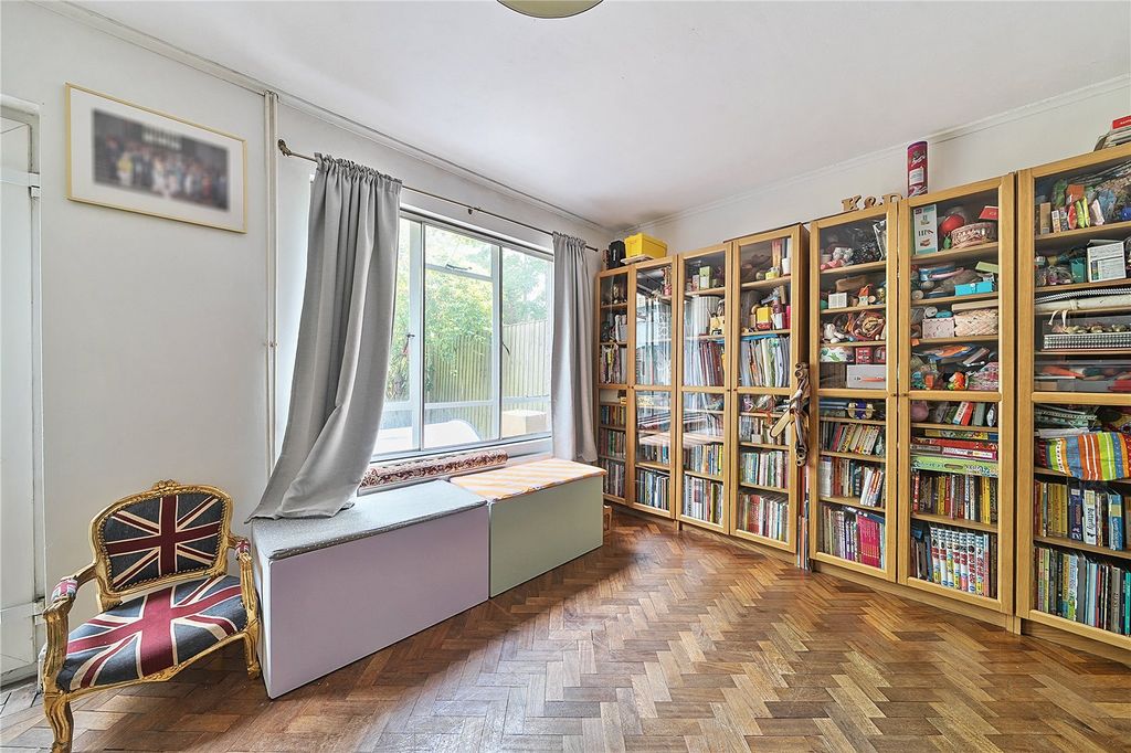 Property photo 2 of 22 Picture No. 04