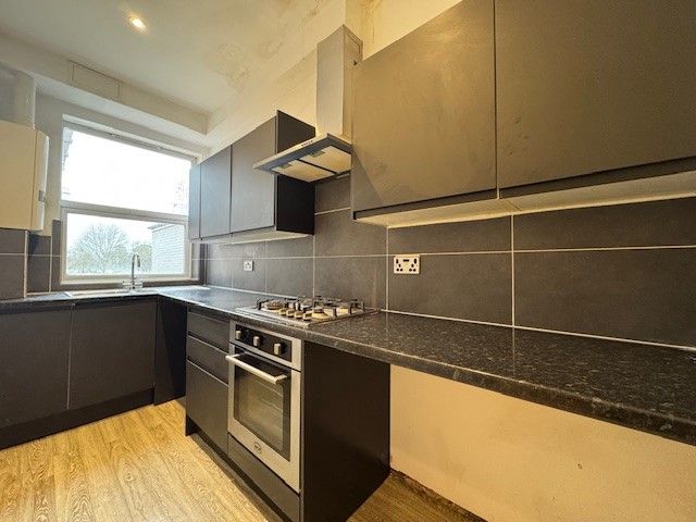 Property photo 2 of 5 Kitchen