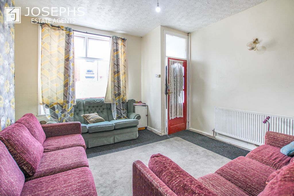 Property photo 3 of 15
