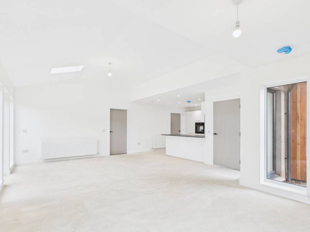 Property photo 1 of 29