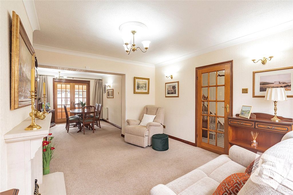 Property photo 3 of 16 Living Room