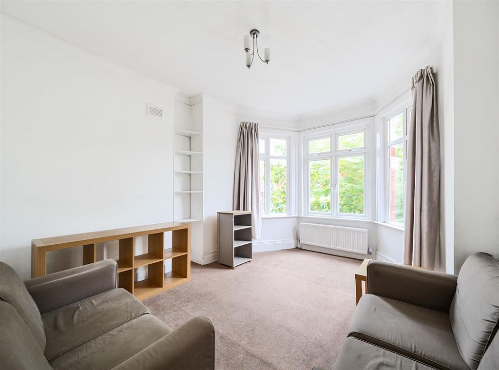 Property photo 2 of 10 18969960 (8).Jpg