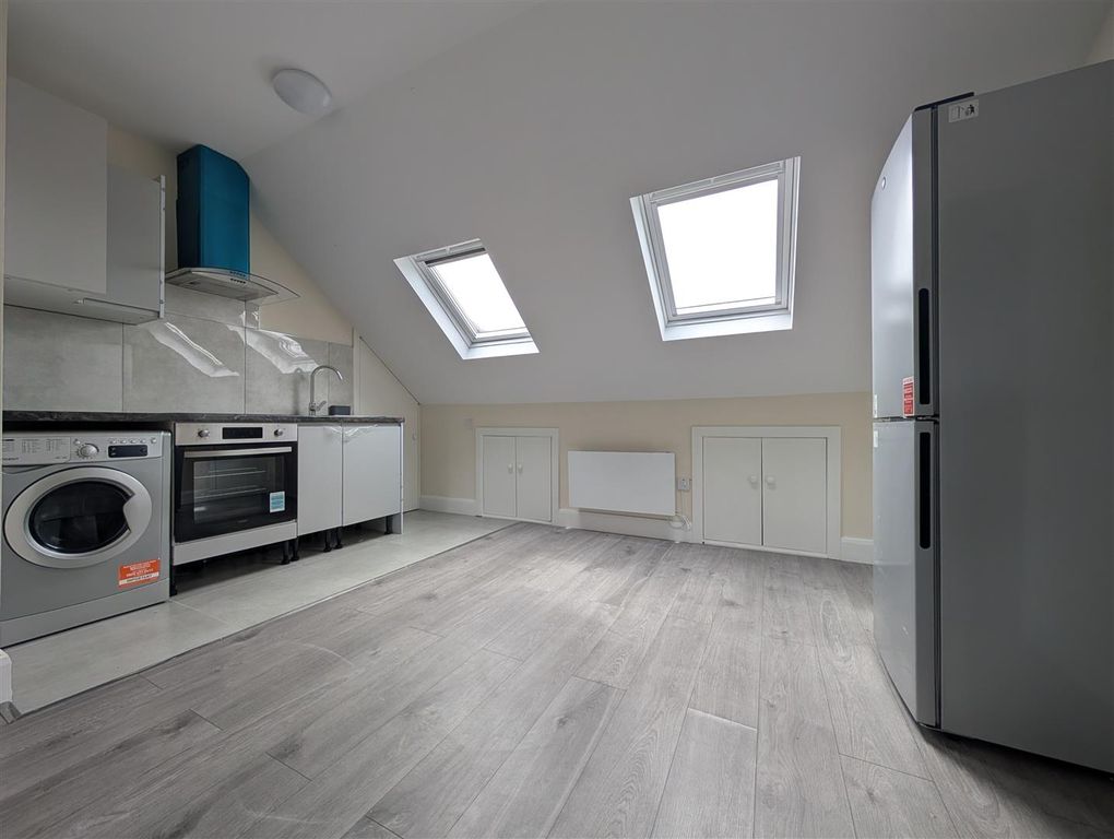 Property photo 1 of 5 Kitchen/Diner