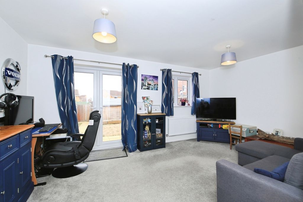 Property photo 2 of 15 Pbox-Img.Jpg