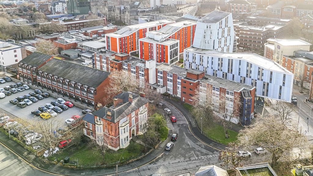 Property photo 1 of 9 12533.Jpg