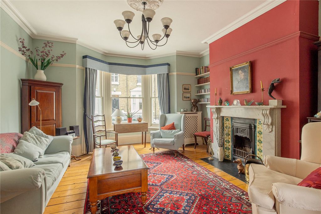 Property photo 2 of 17 Drawing Room