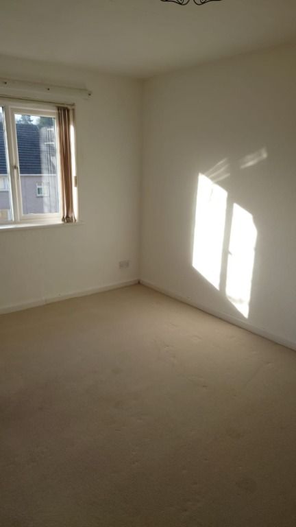 Property photo 3 of 8 Photo 3