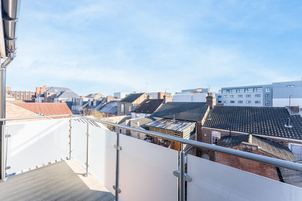 Property photo 1 of 10 2530700