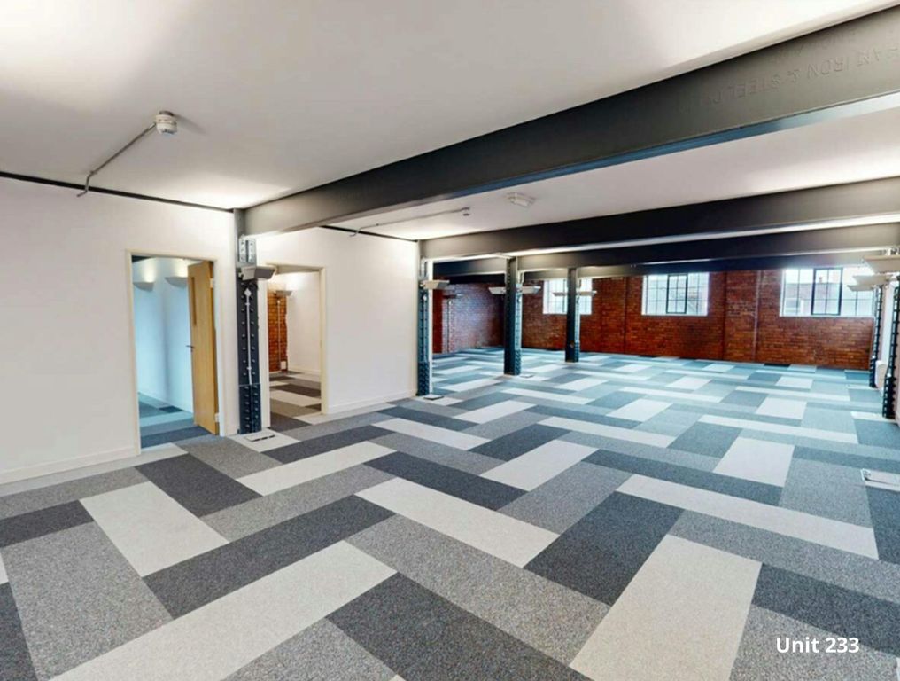 Property photo 2 of 20 233  2.Png