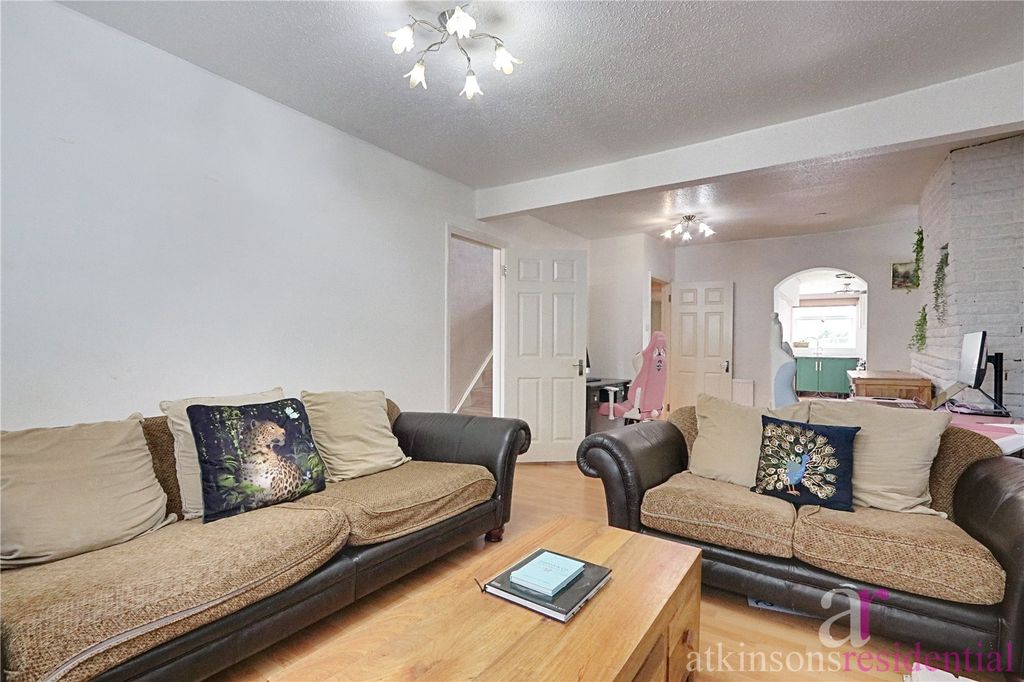Property photo 3 of 21 Picture No. 06