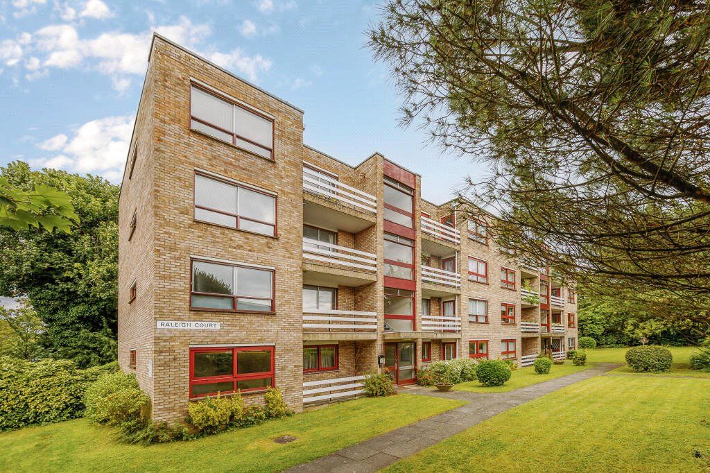 Property photo 1 of 11 Front Aspect