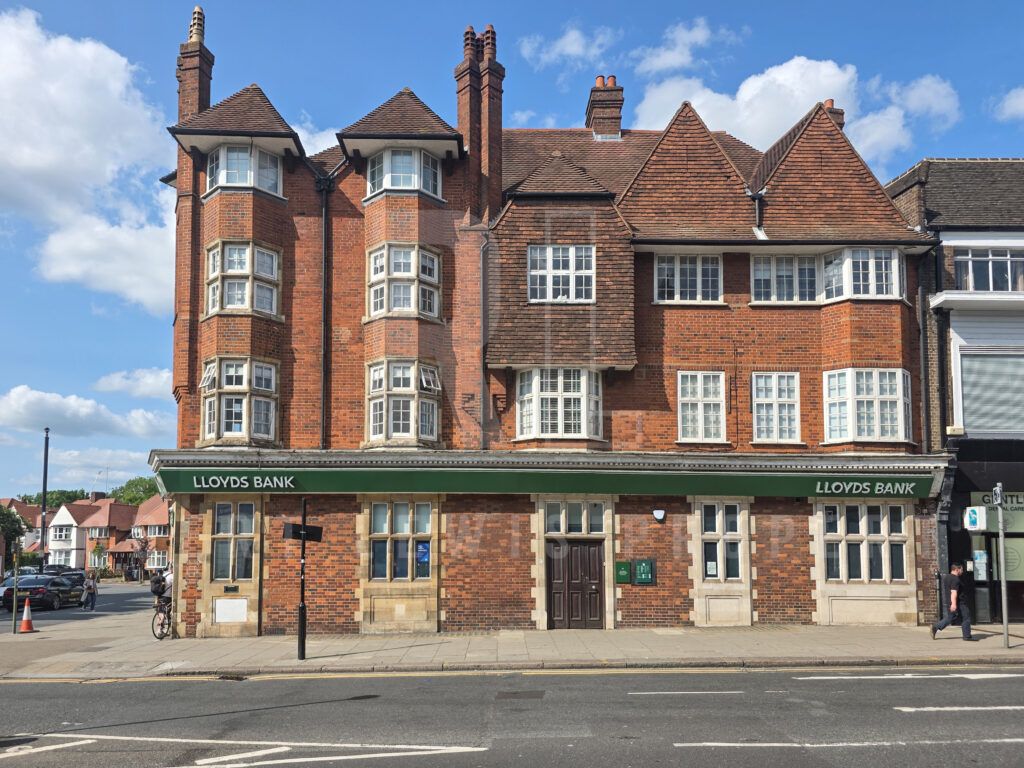 Property photo 2 of 11