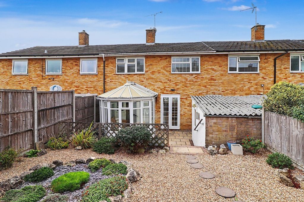 Property photo 2 of 17 Picture No. 19