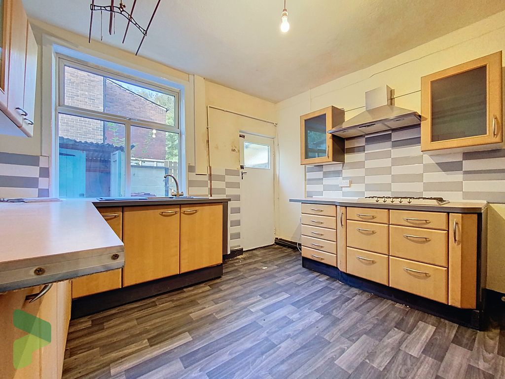 Property photo 1 of 20 Kitchen