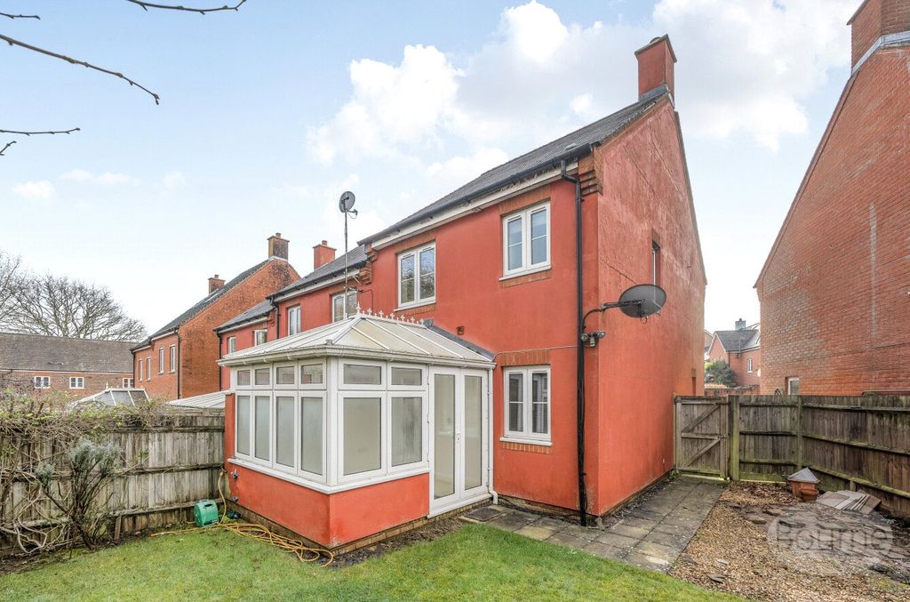 Additional image 10 of 2 bed end terrace house for saleCharlton Drive, Petersfield, Hampshire GU31