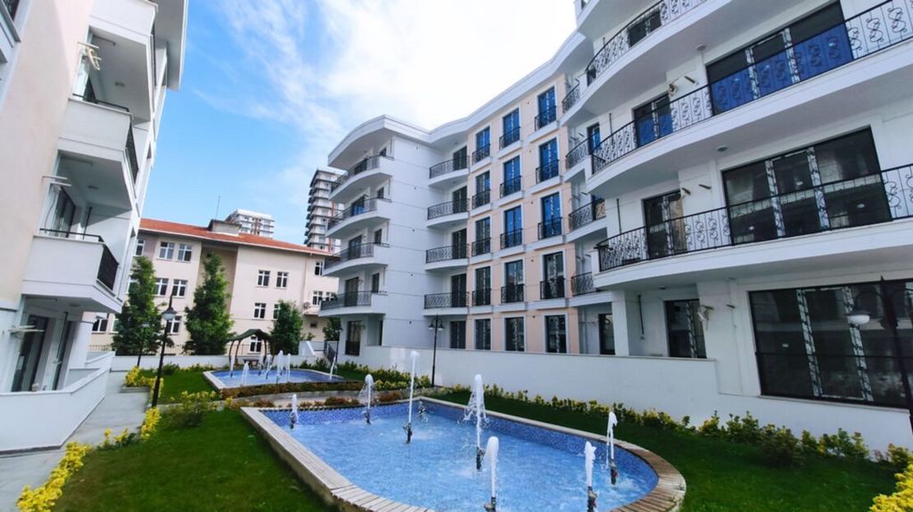 Property photo 1 of 15 Impressive Istanbul Apartments For Sale In Esenyurt - A Modern Complex With Water Features