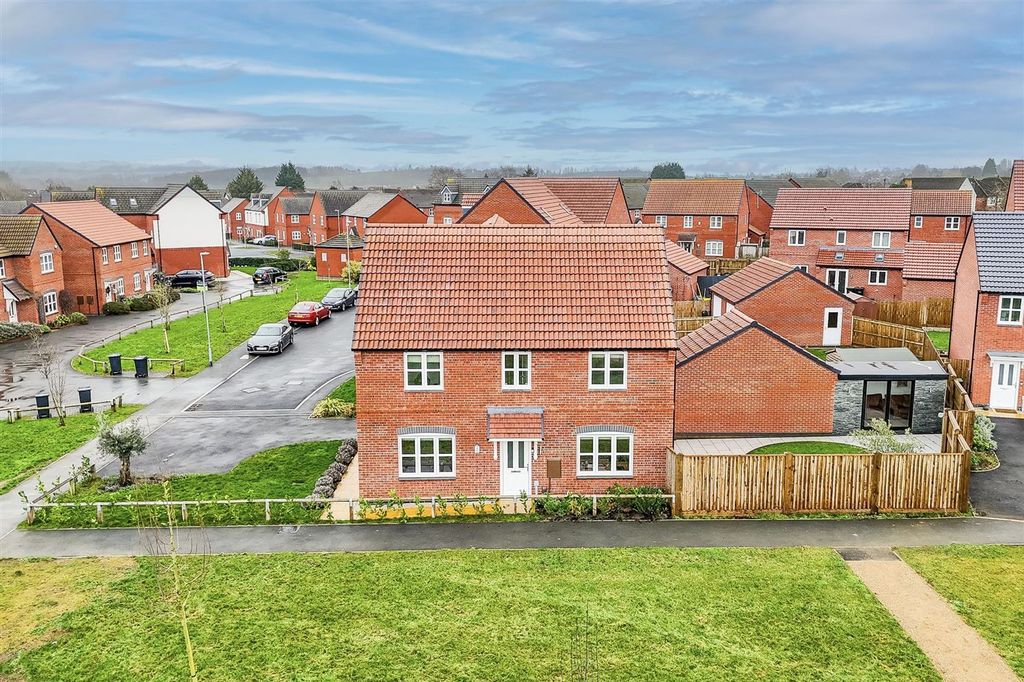 Property photo 1 of 31