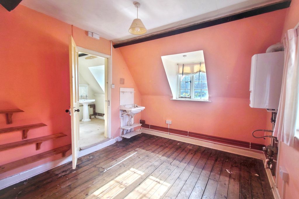 Property photo 2 of 11 Norton Corner, Lower Littleworth, Stroud, Gl5 5Aw