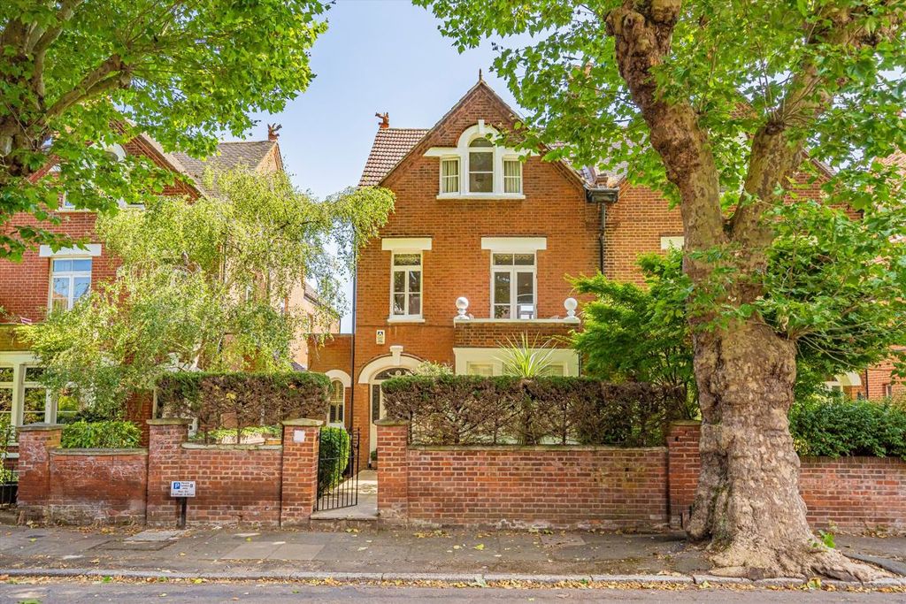 Property photo 1 of 10