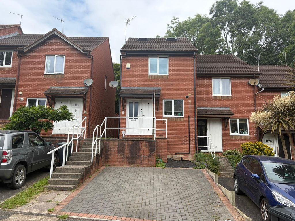 Property photo 1 of 12