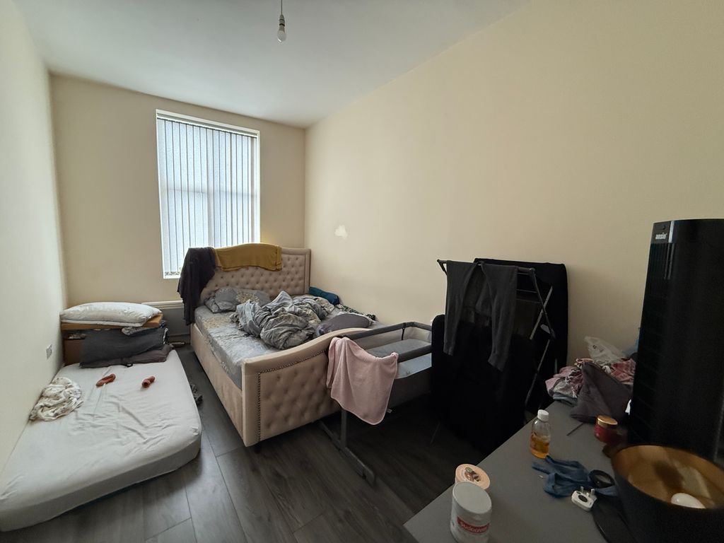 Property photo 3 of 4