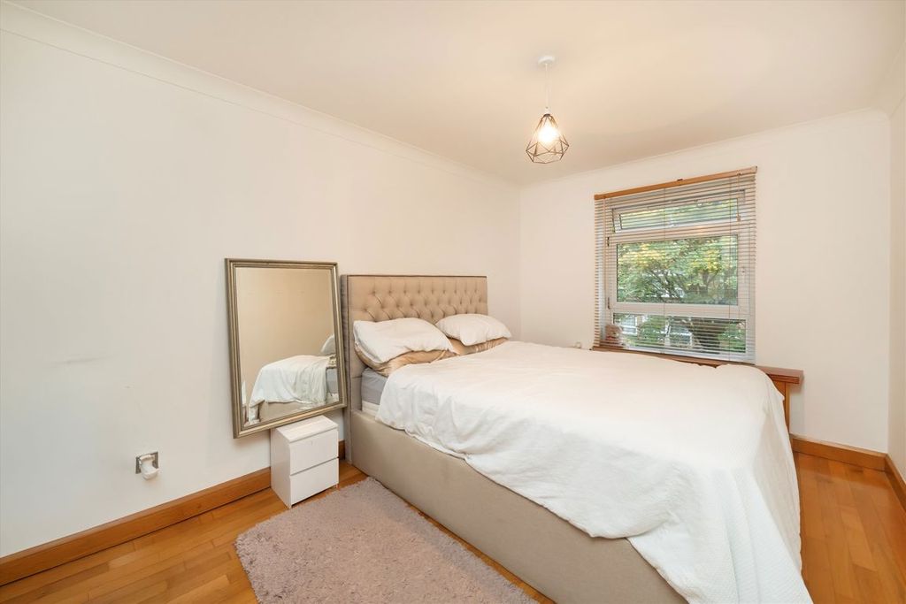 Property photo 2 of 4