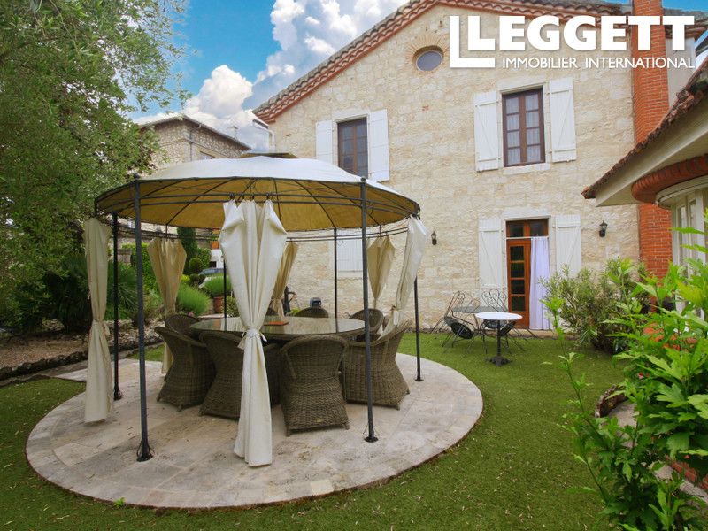 Property photo 2 of 10