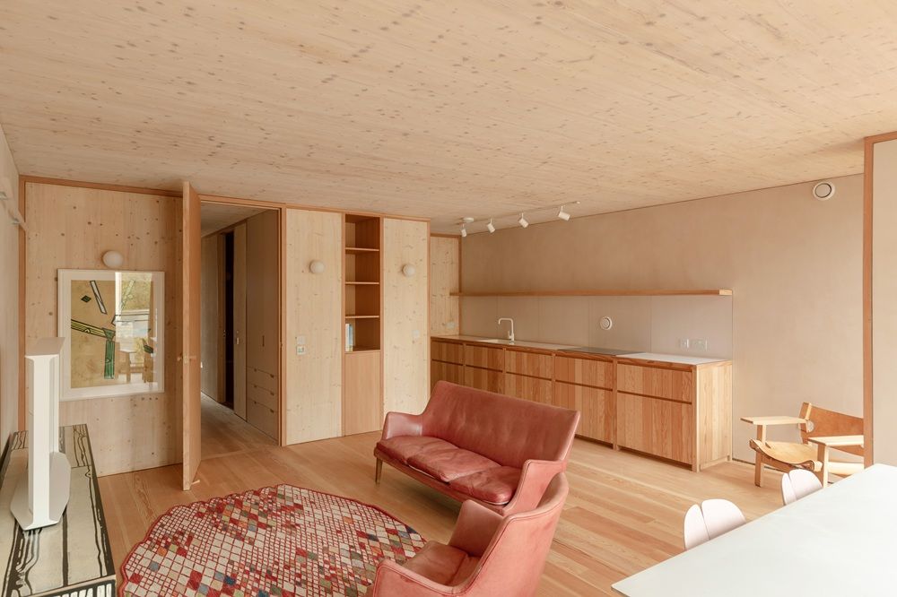 Property photo 3 of 14