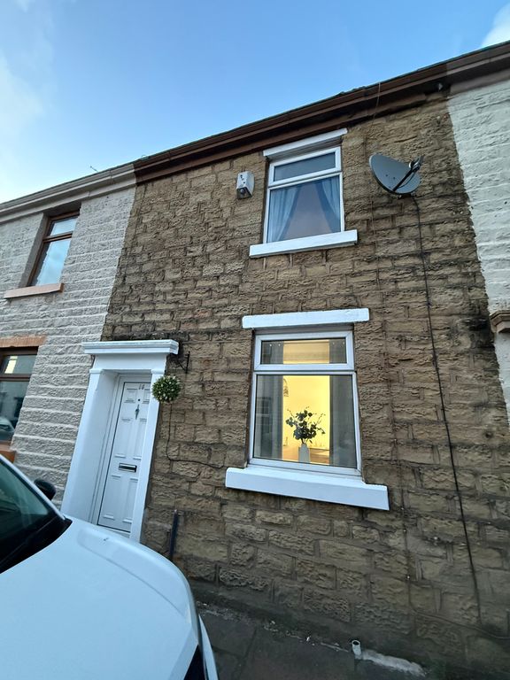 Property photo 1 of 12