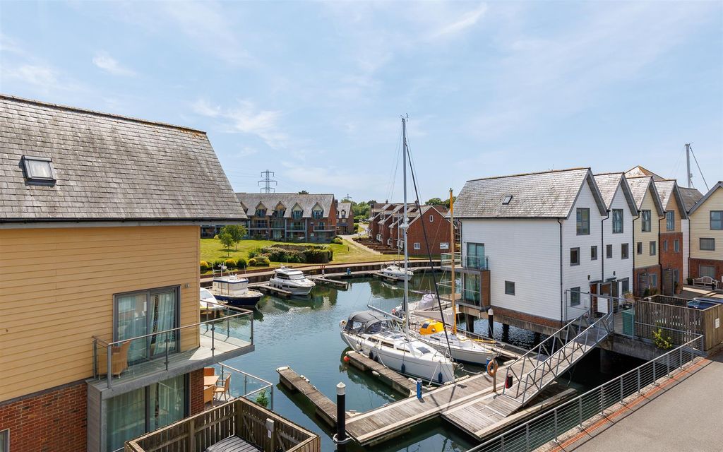 Property photo 2 of 28 22.Jpg