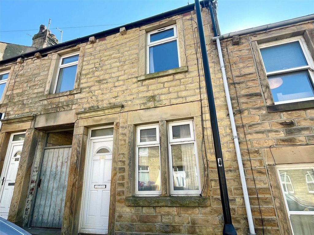 Property photo 1 of 15 External