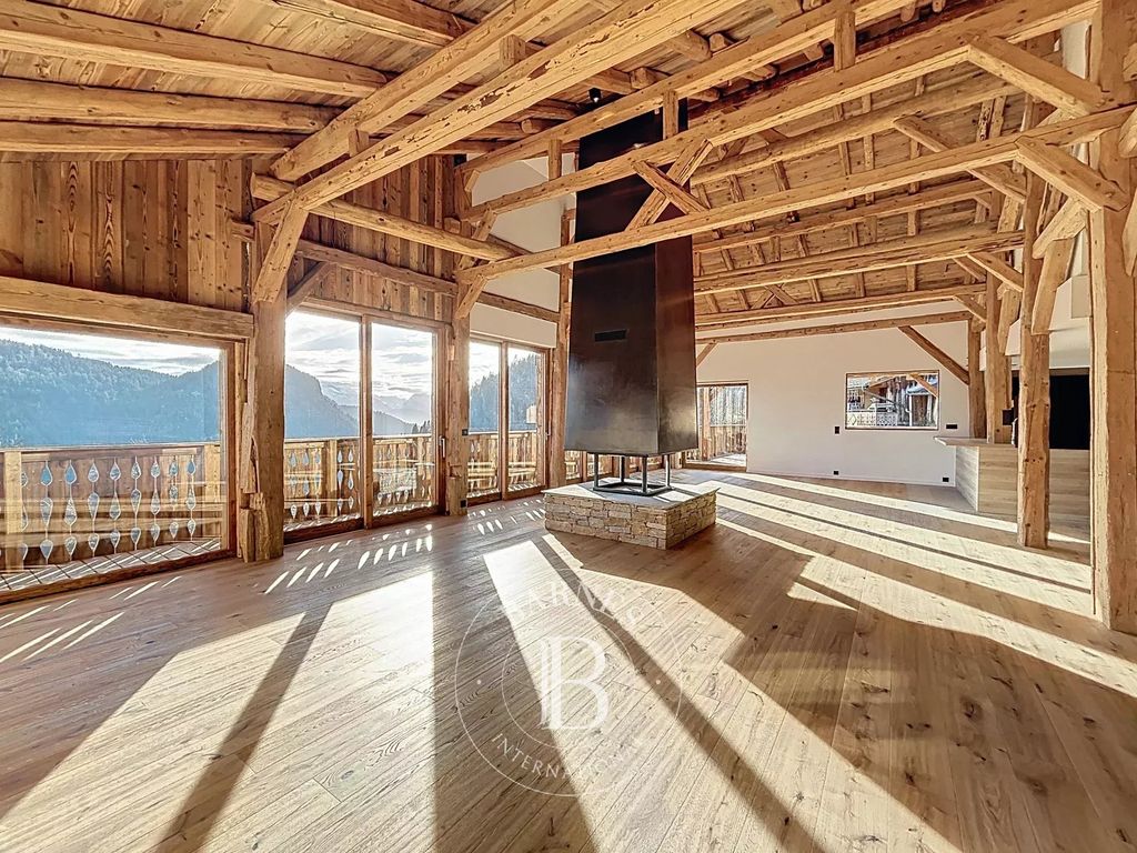 Property photo 2 of 27