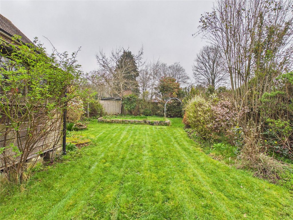 Property photo 2 of 23 Garden