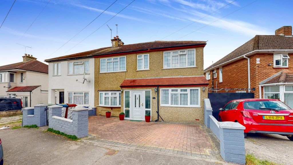 Property photo 1 of 19 Picture No. 04