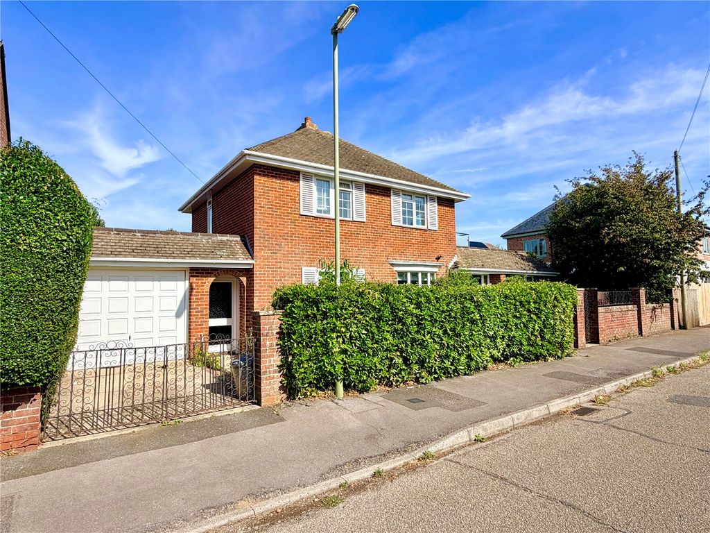 Property photo 1 of 17 Picture No. 16