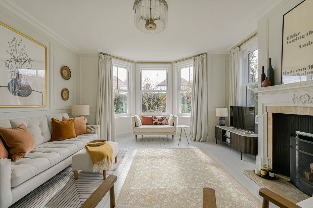 Property photo 2 of 22 Picture No. 37