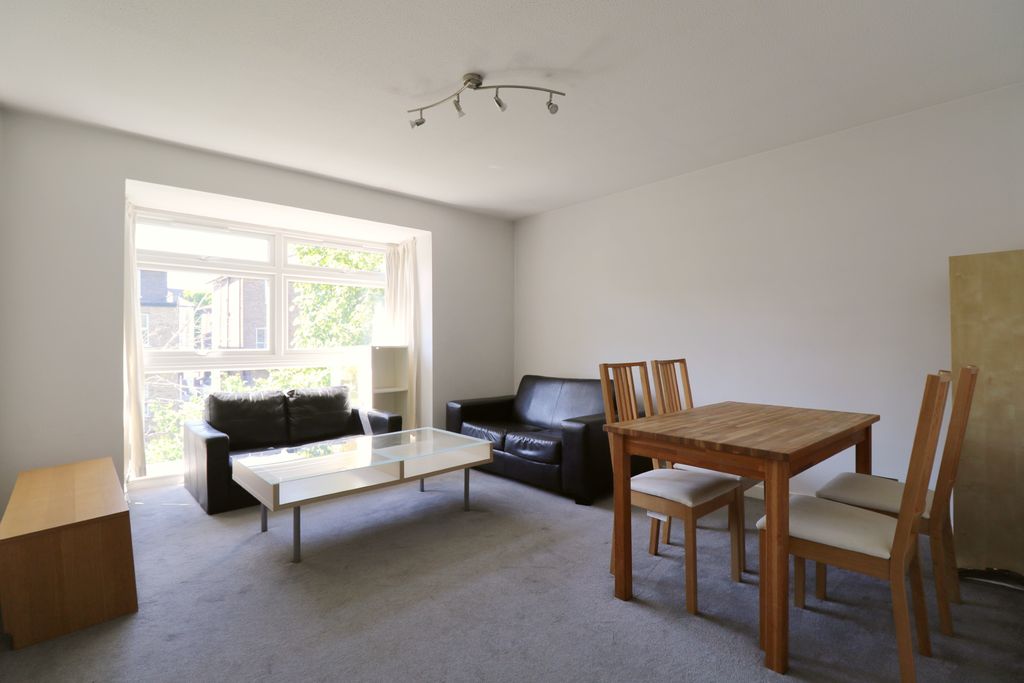 Property photo 3 of 8