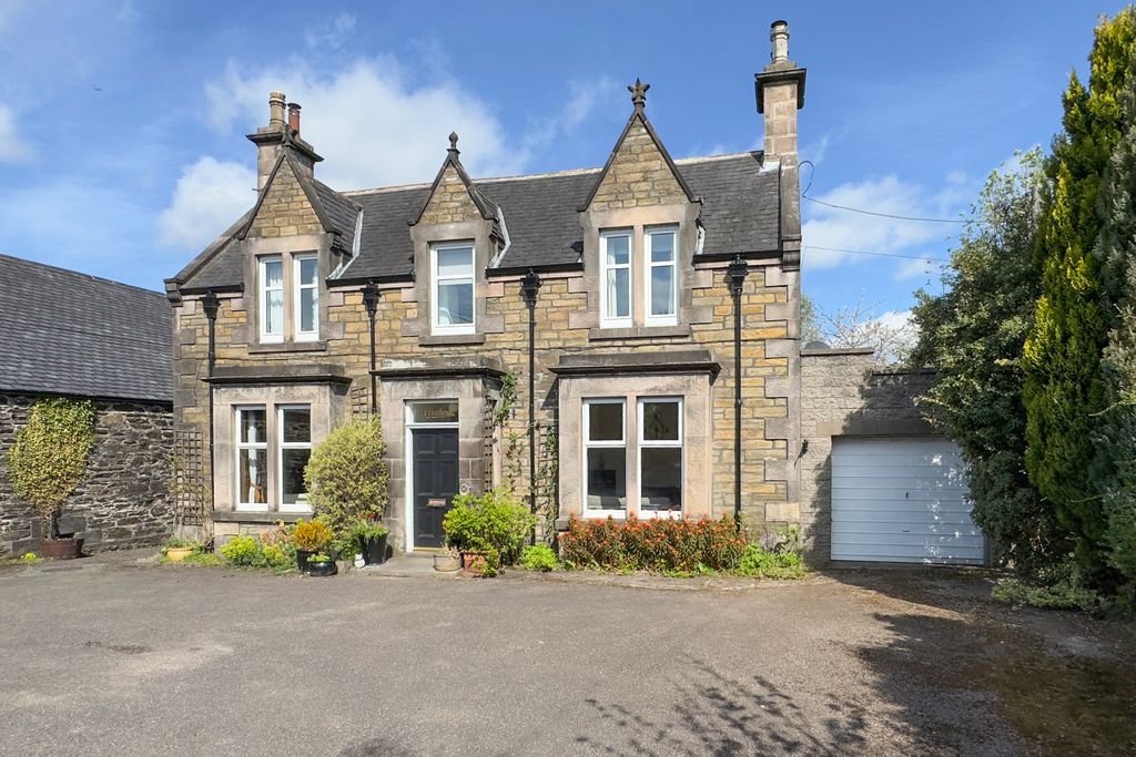 Property photo 1 of 32 Strathmill