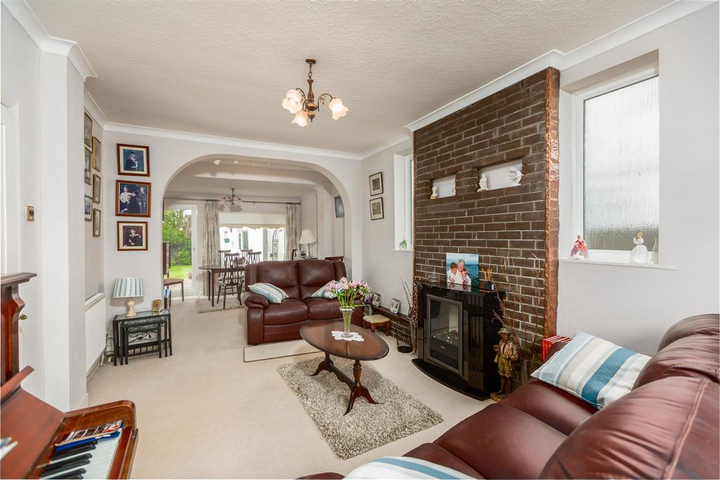 Property photo 3 of 29 Cz0A9472-Edit.Jpg