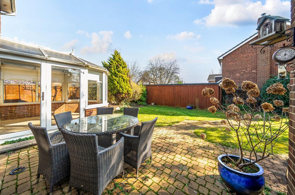 Property photo 3 of 12