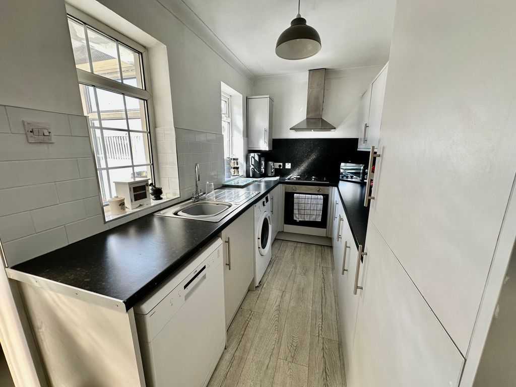 Property photo 3 of 21 Img_2434