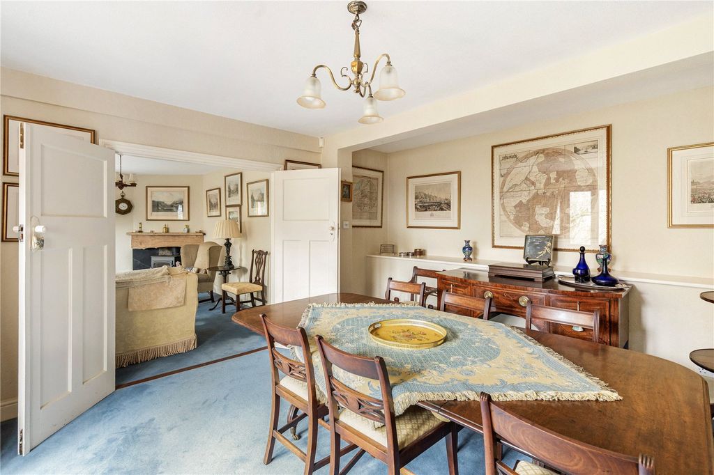 Property photo 3 of 14 Dining Room