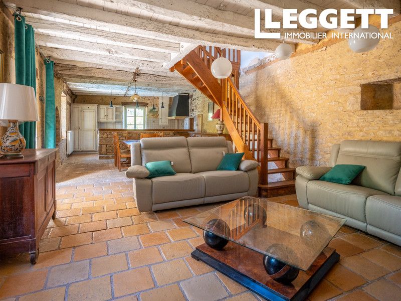 Property photo 2 of 10