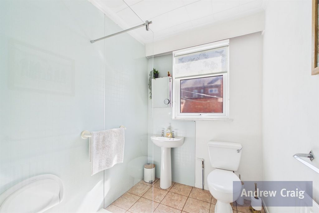 Property photo 3 of 13 Shower Room