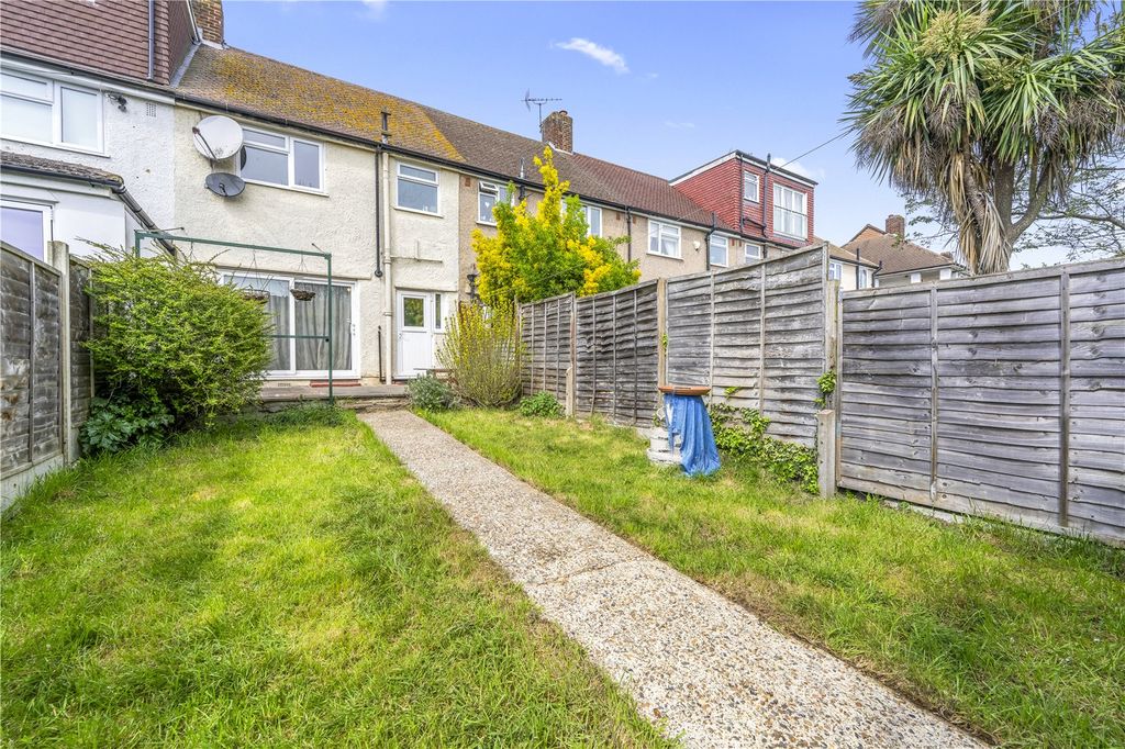 Property photo 2 of 7 Picture No. 18